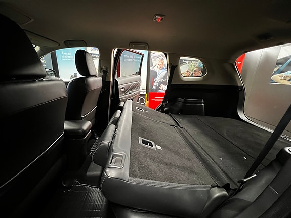 Mitsubishi Outlander 24 of 30
