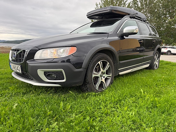 Volvo XC70 4 of 16