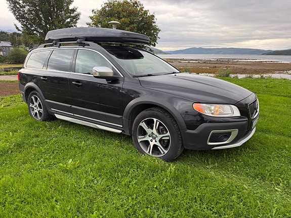 Volvo XC70 6 of 16