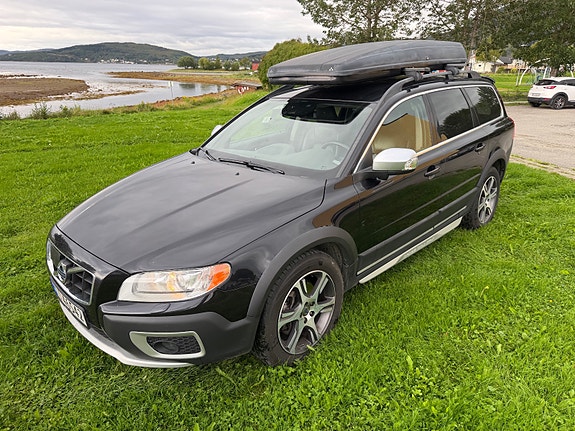 Volvo XC70 3 of 16