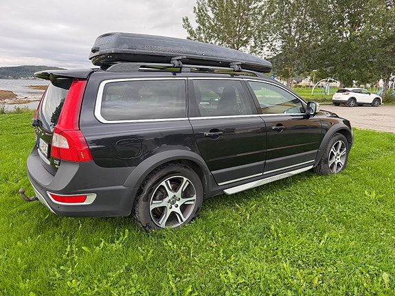Volvo XC70 9 of 16