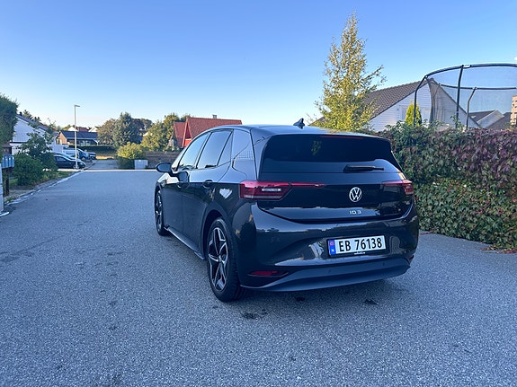 Volkswagen ID.3 4 of 30