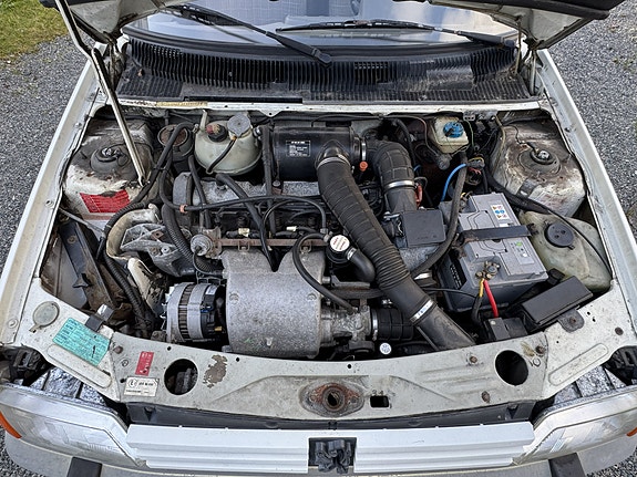 Peugeot 205 21 of 21