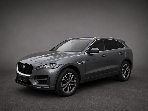 Jaguar F-PACE 8 of 28