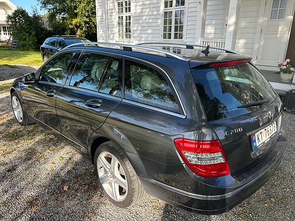 Mercedes-Benz C200 d 3 of 22