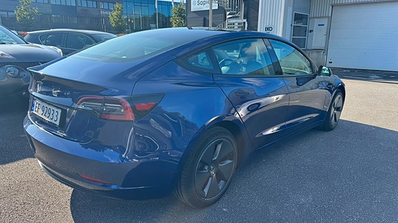 Tesla Model 3 4 of 24
