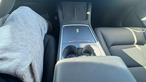 Tesla Model 3 17 of 24