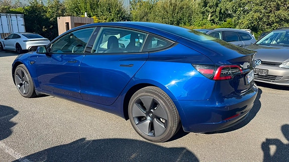 Tesla Model 3 3 of 24