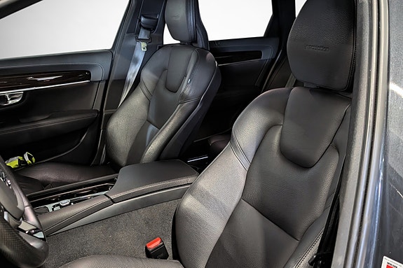 Volvo V90 8 of 30