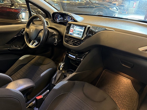 Peugeot 208 27 of 27