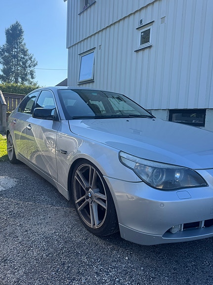 BMW 530i 5 of 16