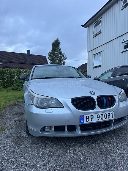 BMW 530i 4 of 16