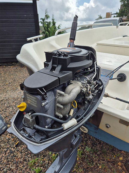 Yamarin 4210 med 15 hk Yamaha til salgs med henger 7 of 9
