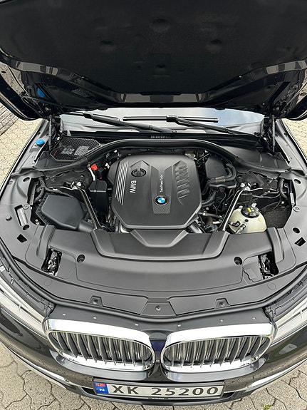 BMW 730d 4 of 30