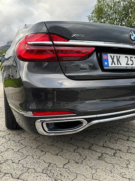 BMW 730d 9 of 30