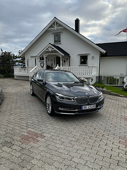 BMW 730d 2 of 30