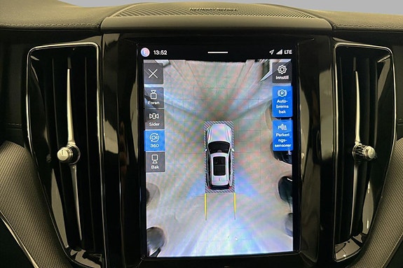 Volvo XC60 9 of 26