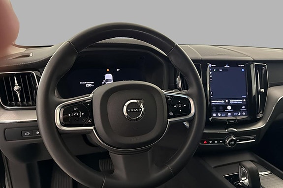 Volvo XC60 7 of 26