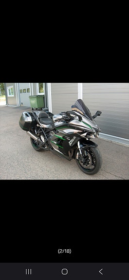 Kawasaki Ninja H2 SX 10 of 15