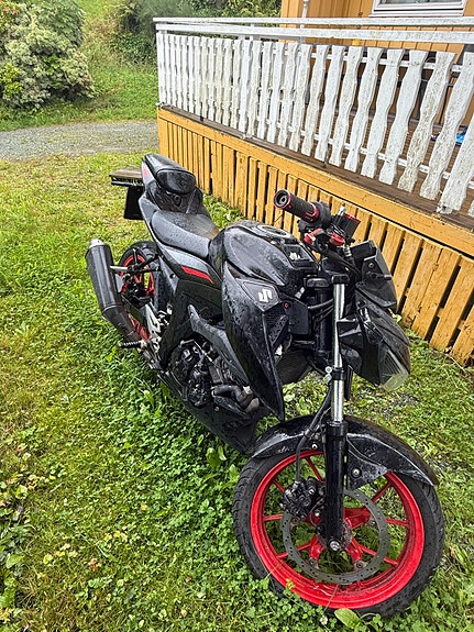 Suzuki GSX-S 125 4 of 5
