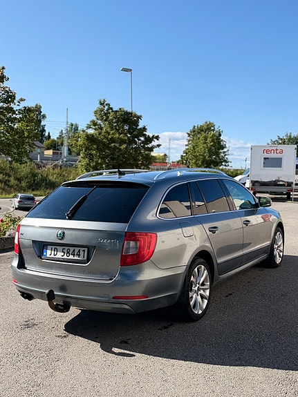 Skoda Superb 4 of 9
