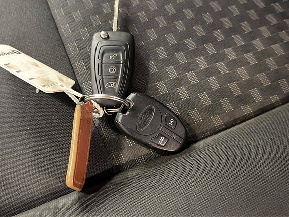 Ford Transit 30 of 30