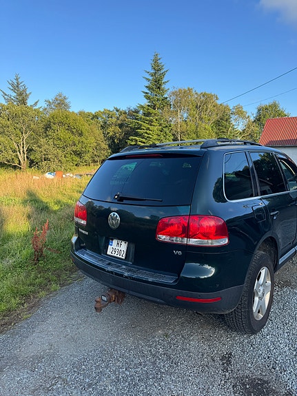 Volkswagen Touareg 4 of 7