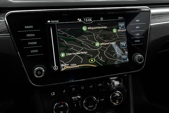 Skoda Superb 21 of 30