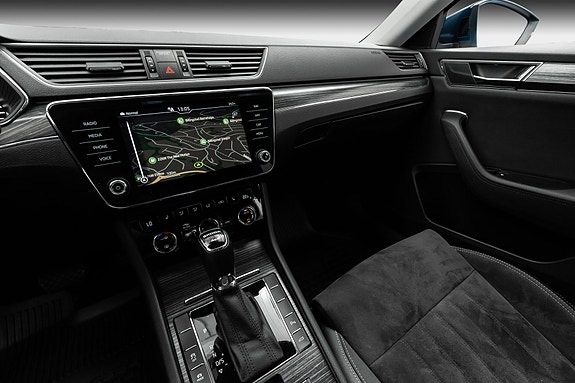 Skoda Superb 15 of 30