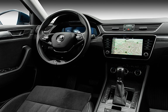 Skoda Superb 27 of 30
