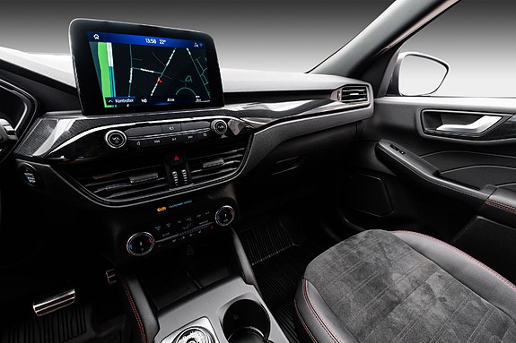 Ford Kuga 13 of 24