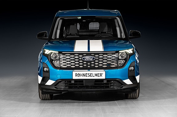 Ford E-Transit Courier 3 of 26