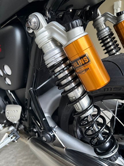 Triumph Thruxton 1200 RS 2 of 5