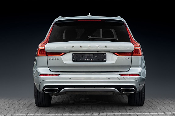 Volvo XC60 8 of 30