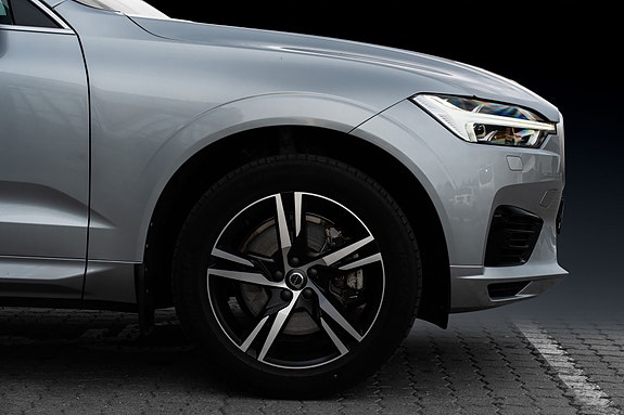 Volvo XC60 5 of 30