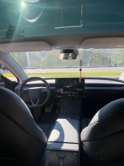 Tesla Model 3 14 of 21