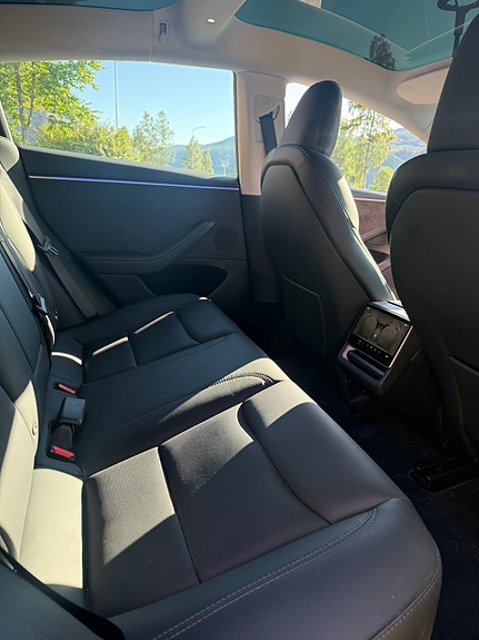 Tesla Model 3 13 of 21