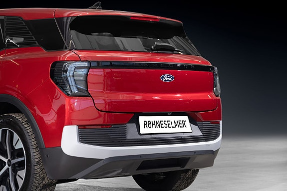 Ford Explorer 7 of 30