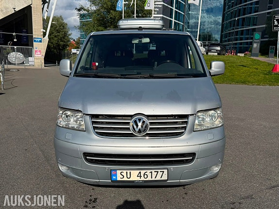 Volkswagen Multivan 2 of 19