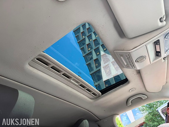 Volkswagen Multivan 12 of 19