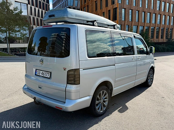 Volkswagen Multivan 5 of 19