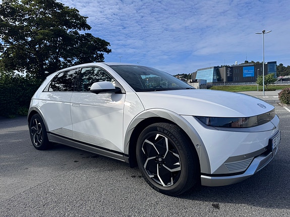 Hyundai Ioniq 5 2 of 30