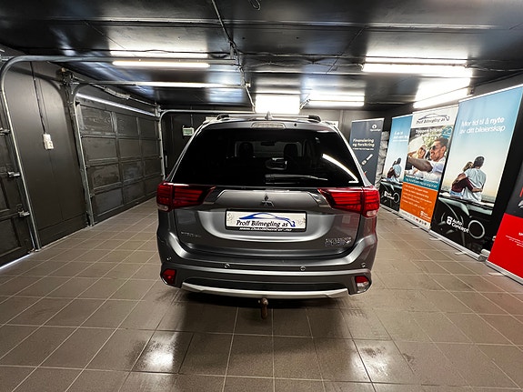 Mitsubishi Outlander 17 of 30