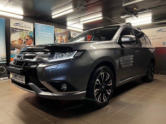 Mitsubishi Outlander 4 of 30