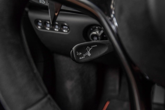 McLaren Artura 28 of 30