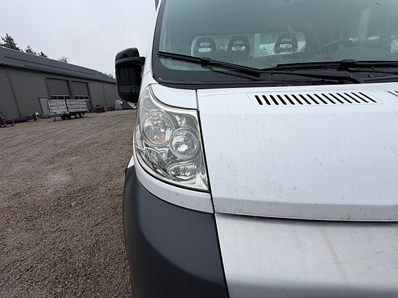 Peugeot 2007 Peugeot Boxer 3.0 HDi bilfrakter - 151 612 km - EU-godkjent til 25.04.2026 - Aluminiumsplan med 11 of 30