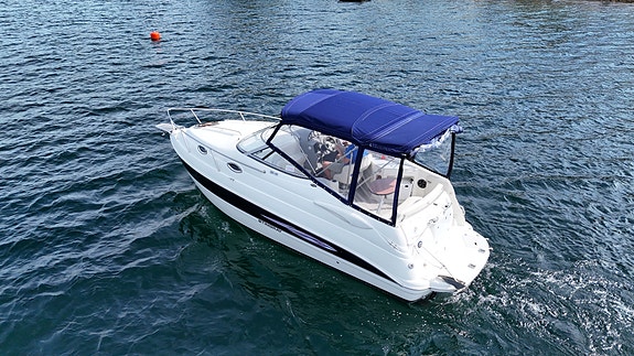 Stingray 250 CS m/ 260 hk Mercruiser MPI V8. Ankervinsj. Baugprop. Lagring inkl! 12 of 30