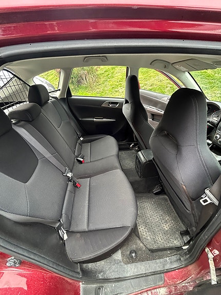 Subaru Impreza 2 of 10