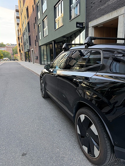 Volvo EX30 4 of 13