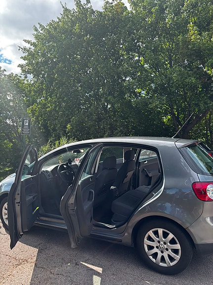 Volkswagen Golf Plus 3 of 22